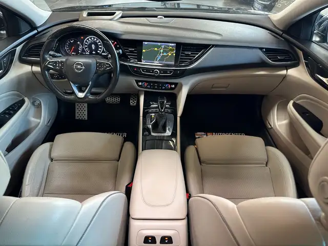 Opel Insignia view 6