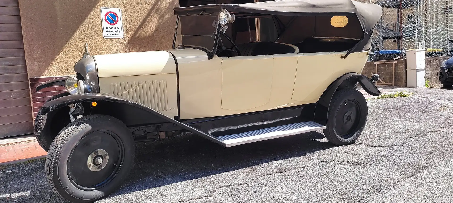 Citroen B2 torpedo Бежевий - 2