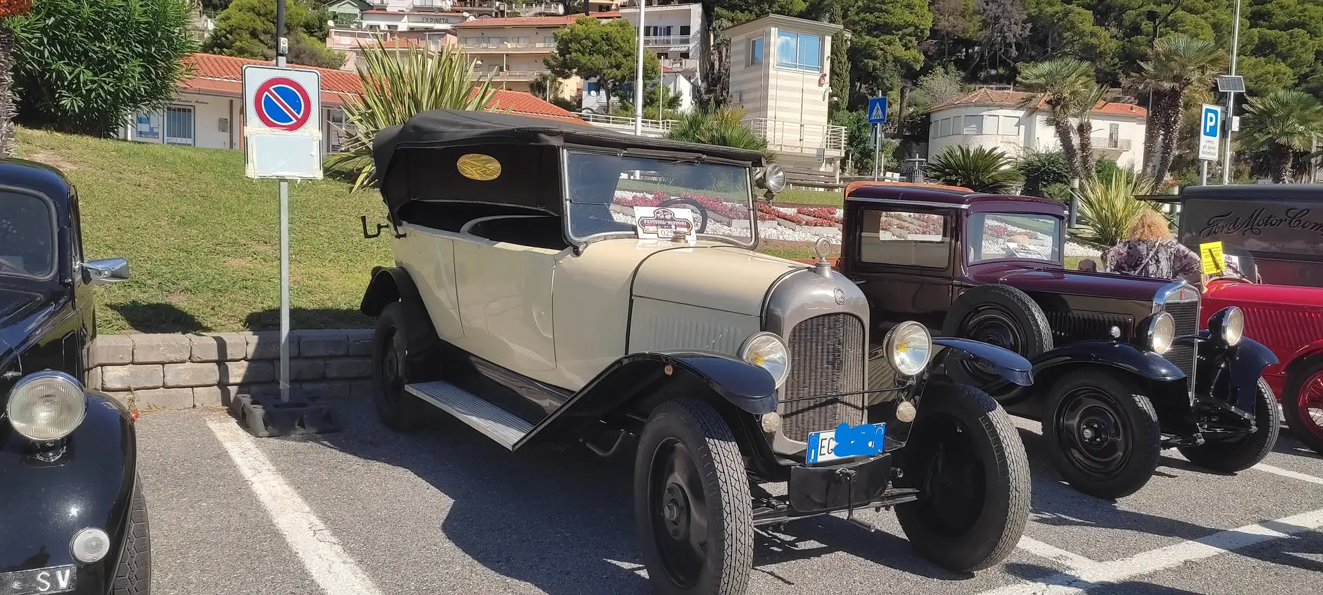 Citroen B2 torpedo Бежевий - 1