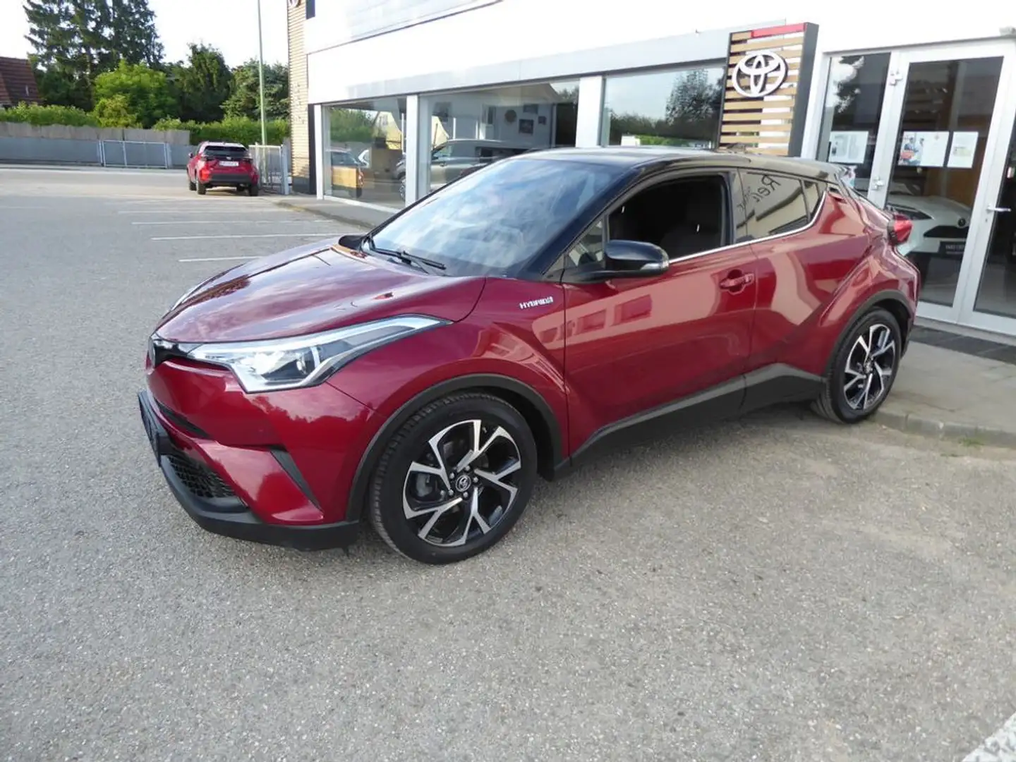 Toyota C-HR 1,8 Hybrid C-LUB *MWST*SHZ* Rot - 2