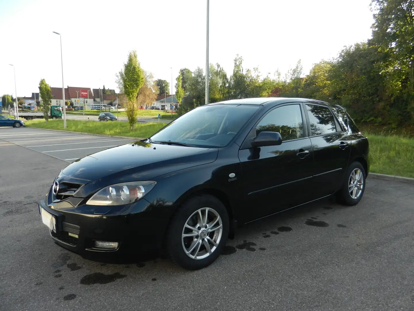 Mazda 3 3 1.6 Active Schwarz - 1