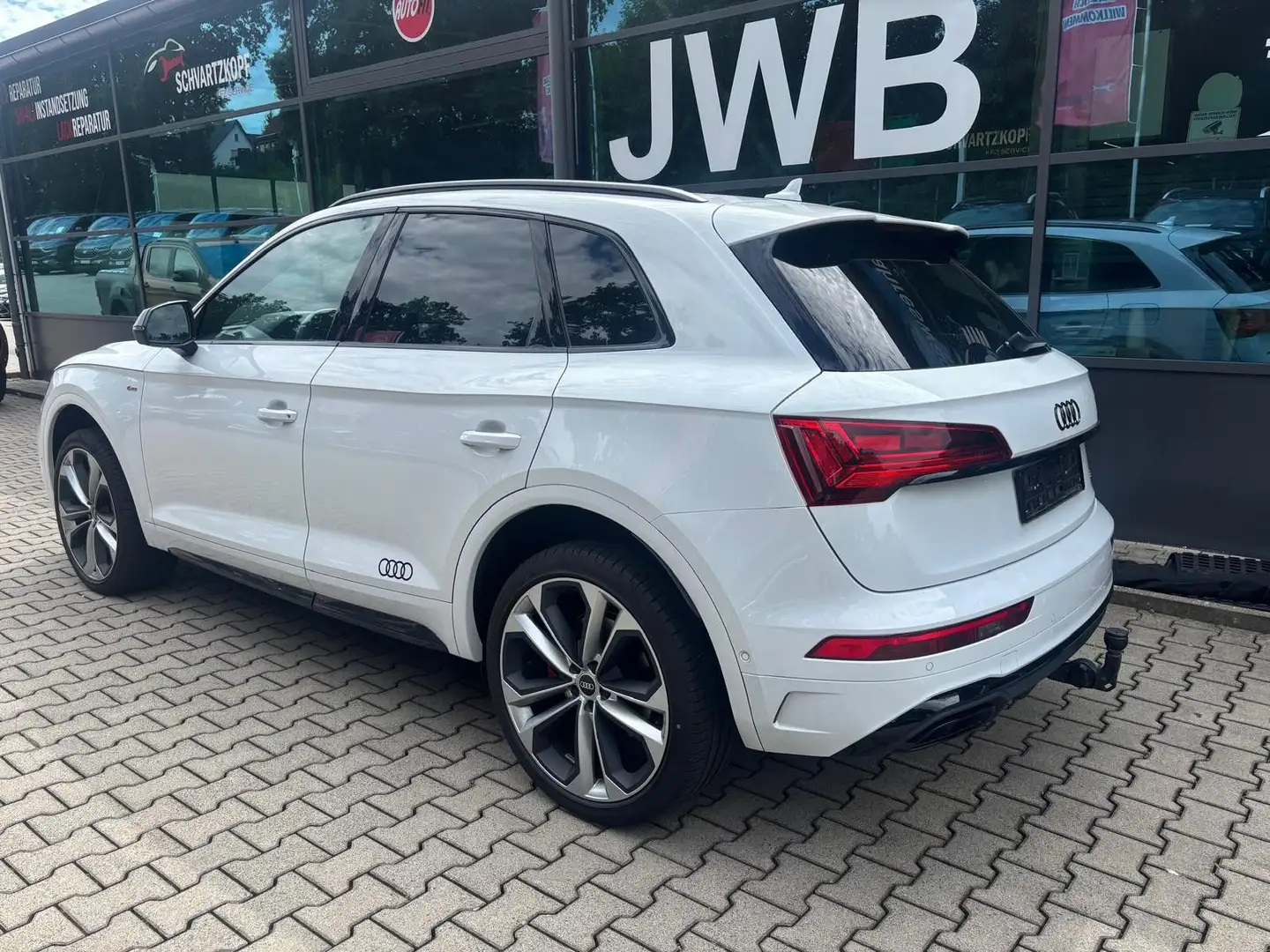 Audi Q5 40 TDI quattro EDITION ONE S-LINE AHK MATRIX Weiß - 2