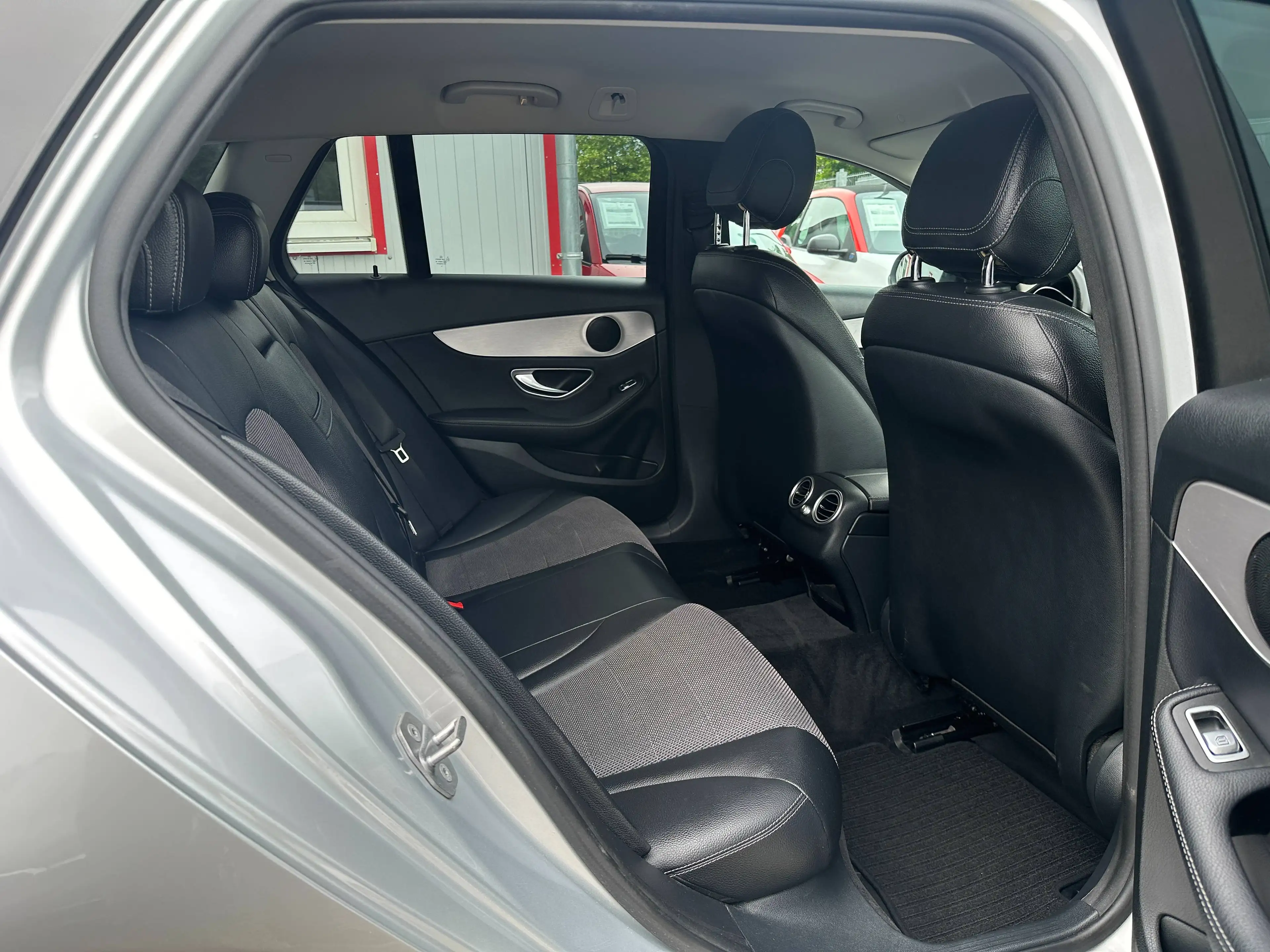 Mercedes-Benz C 200 d*Kamera*Navi*LED-High*ACC*Leder*Alu*SR+WR — photo 14