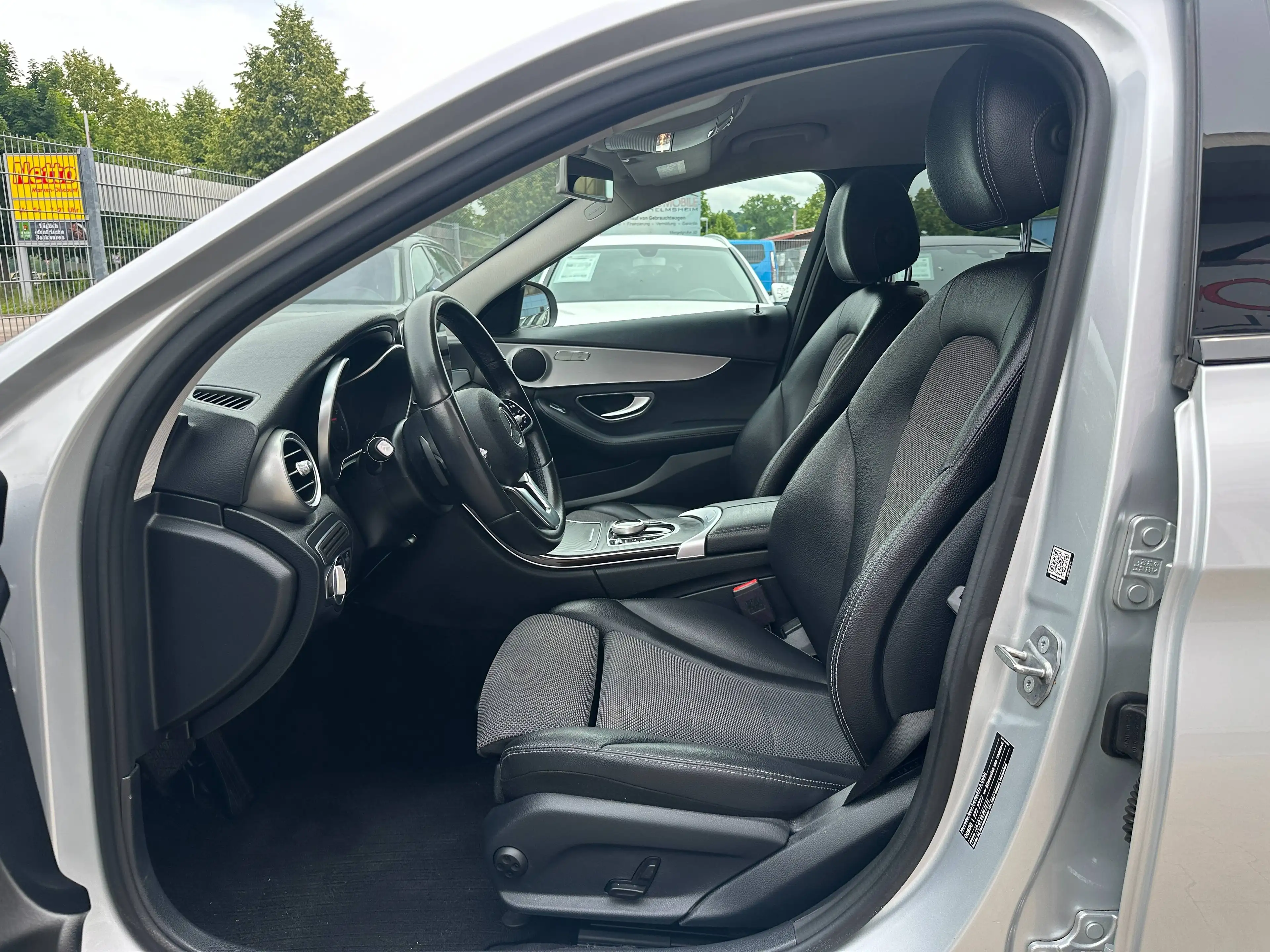 Mercedes-Benz C 200 d*Kamera*Navi*LED-High*ACC*Leder*Alu*SR+WR — photo 12
