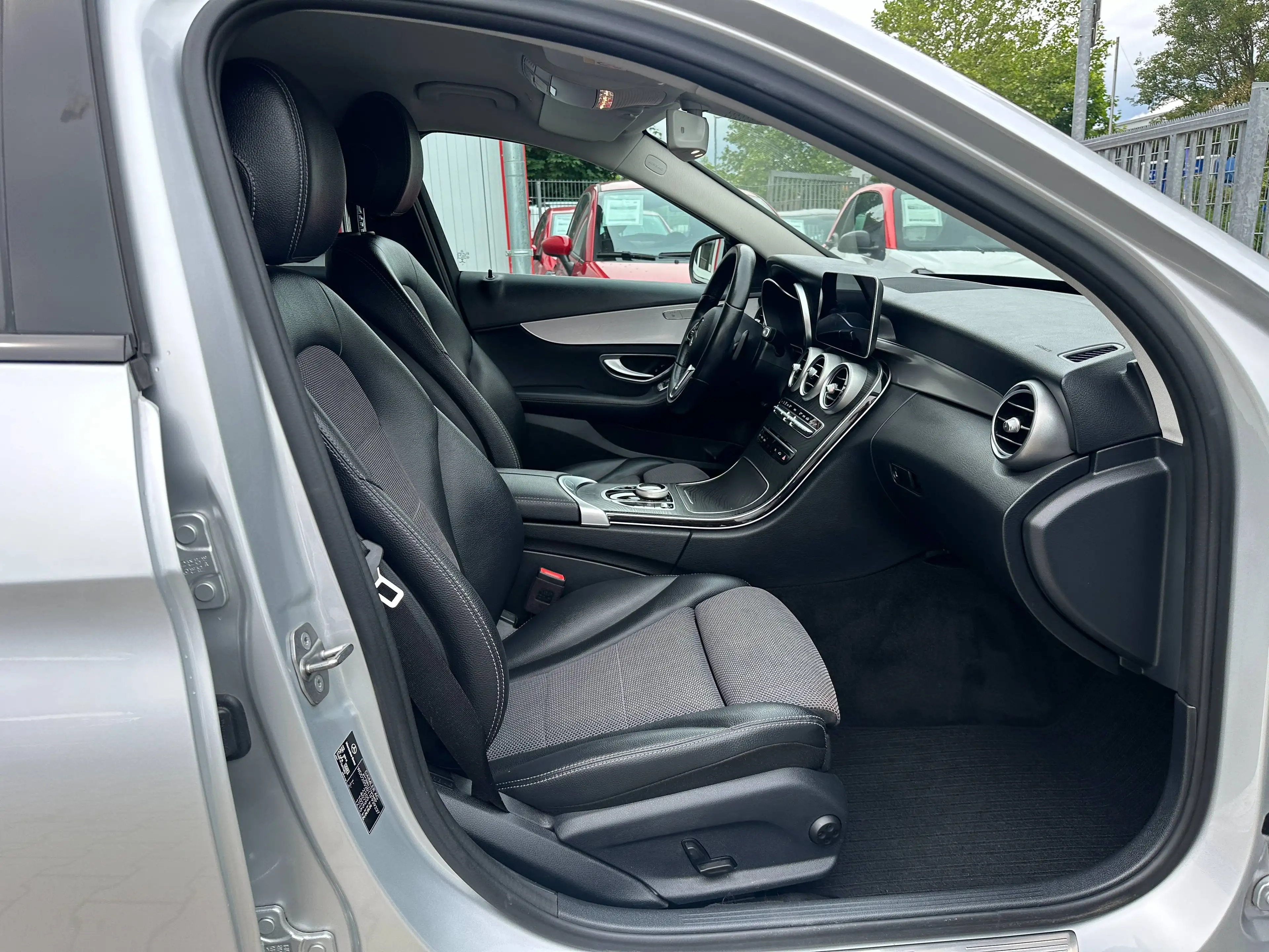 Mercedes-Benz C 200 d*Kamera*Navi*LED-High*ACC*Leder*Alu*SR+WR — photo 15