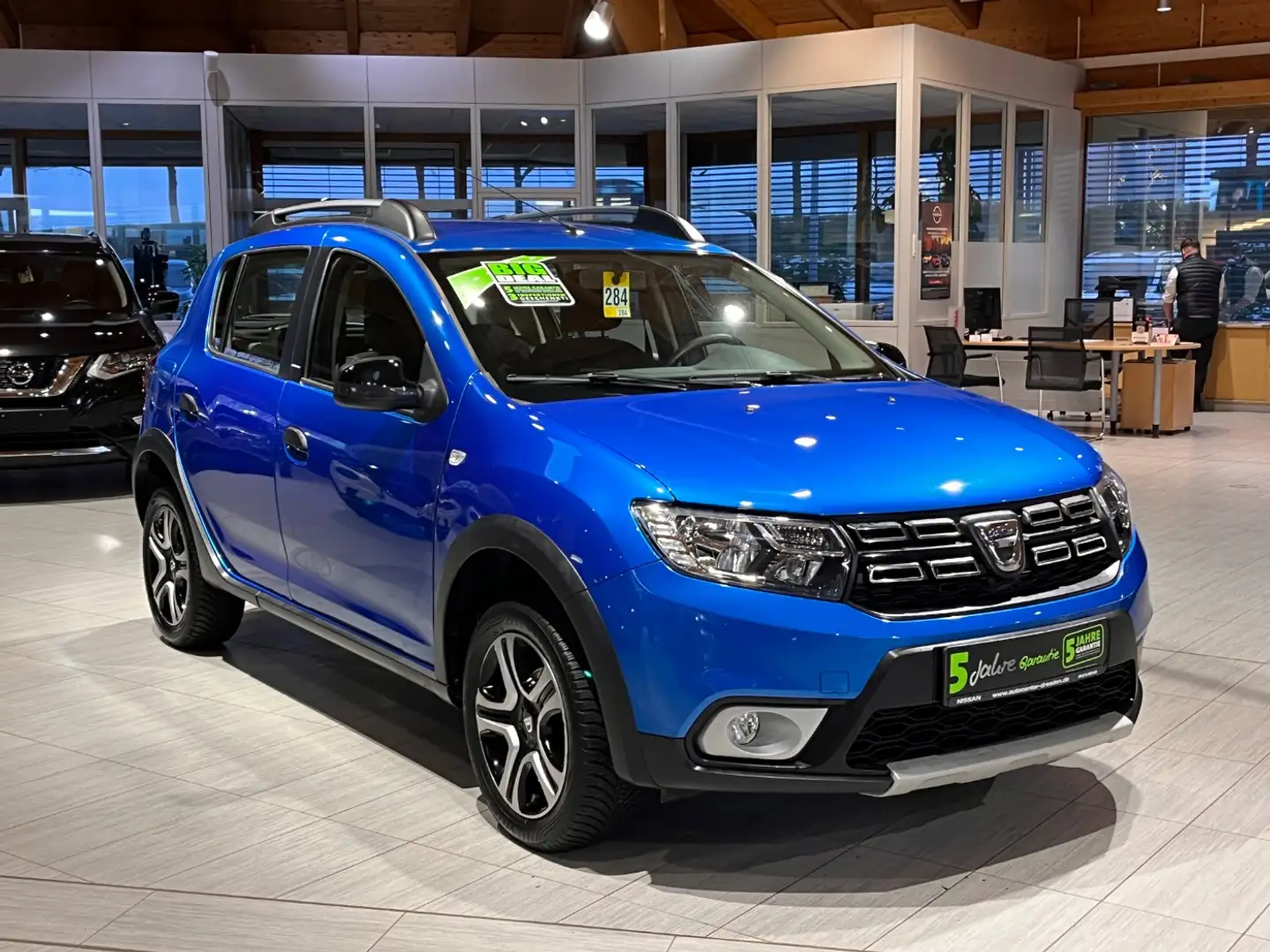 Dacia Sandero II 0.9 TCe 90 eco² Stepway Celebration Bleu - 2