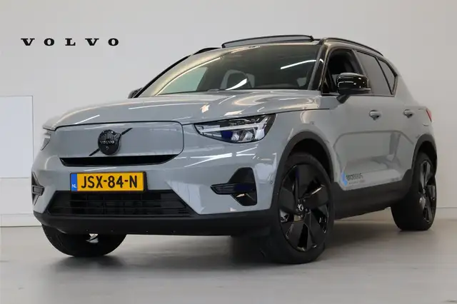 Volvo EX40 Extended Range 252PK Ultra Black Edition 82kWh | P