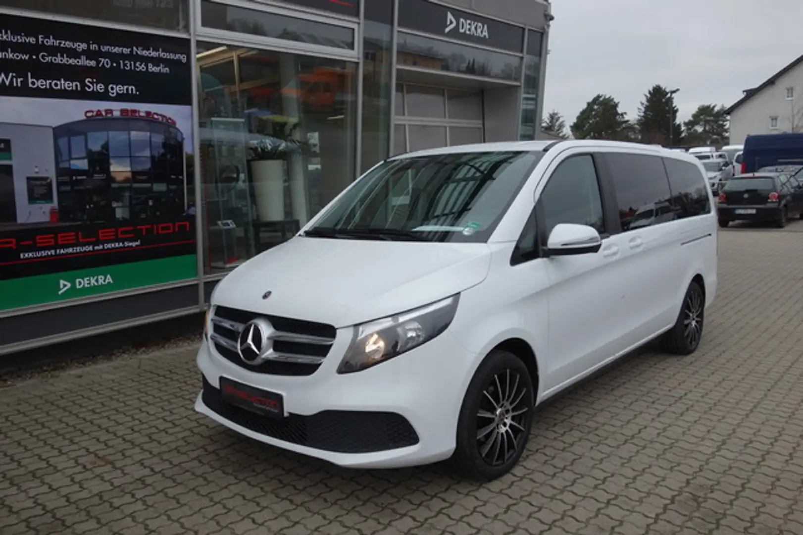 Mercedes-Benz V 220 d Rise Lang 2sTÜR/7SITZER/19"/MBUX/9-G/KAM Biały - 1