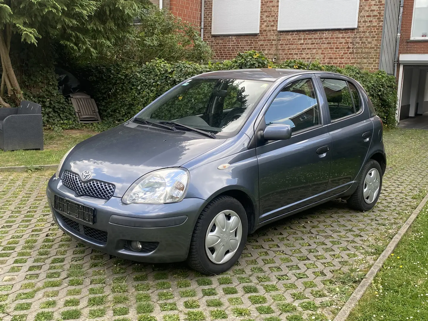 Toyota Yaris 1.0i VVT-i 16v Linea Luna - 1