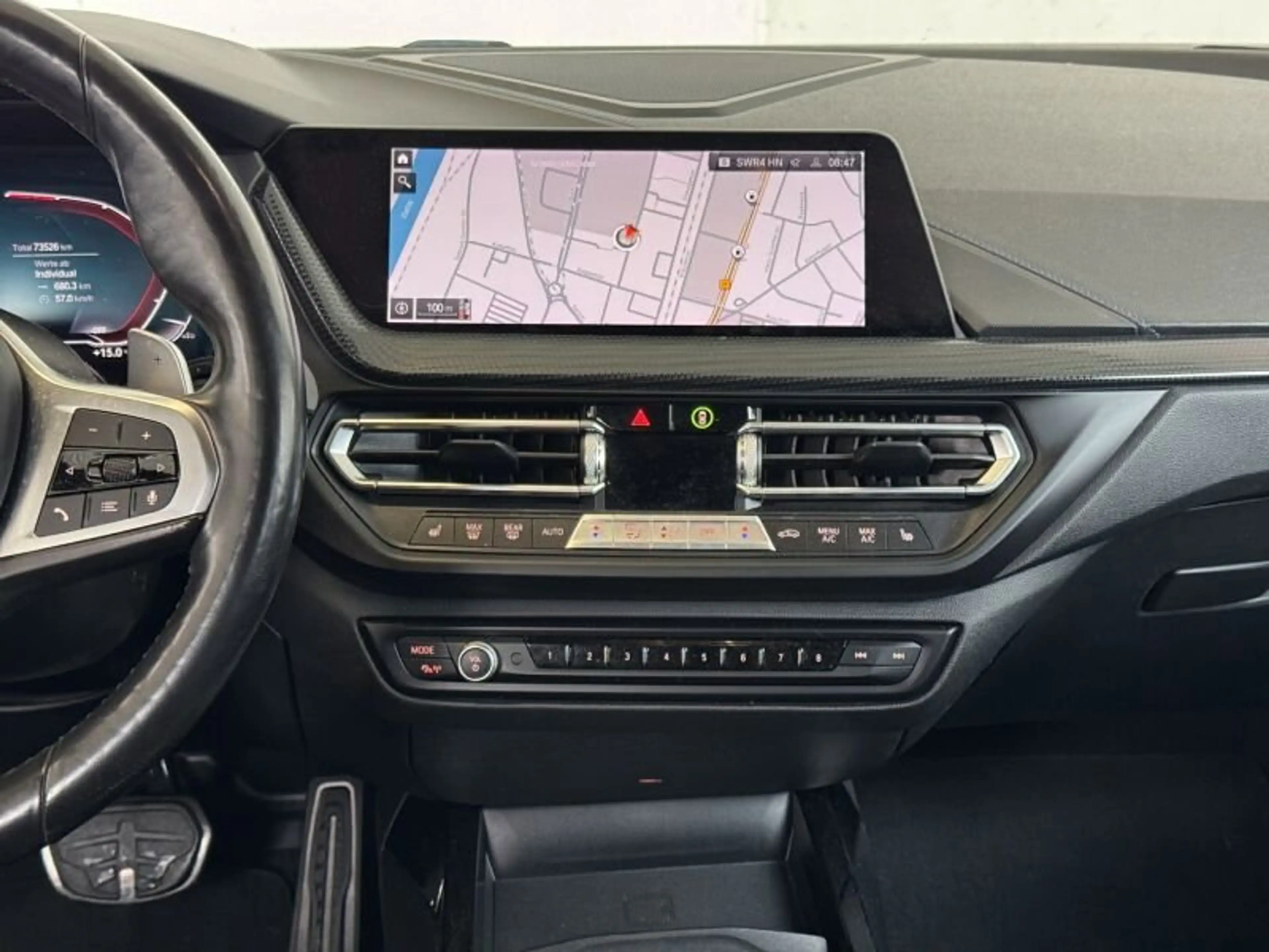 BMW 135 Mi xDrive — photo 7