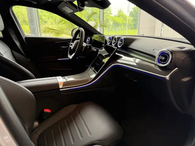 Mercedes-Benz C-Class view 14