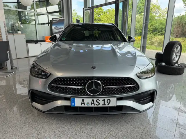 Mercedes-Benz C-Class view 2
