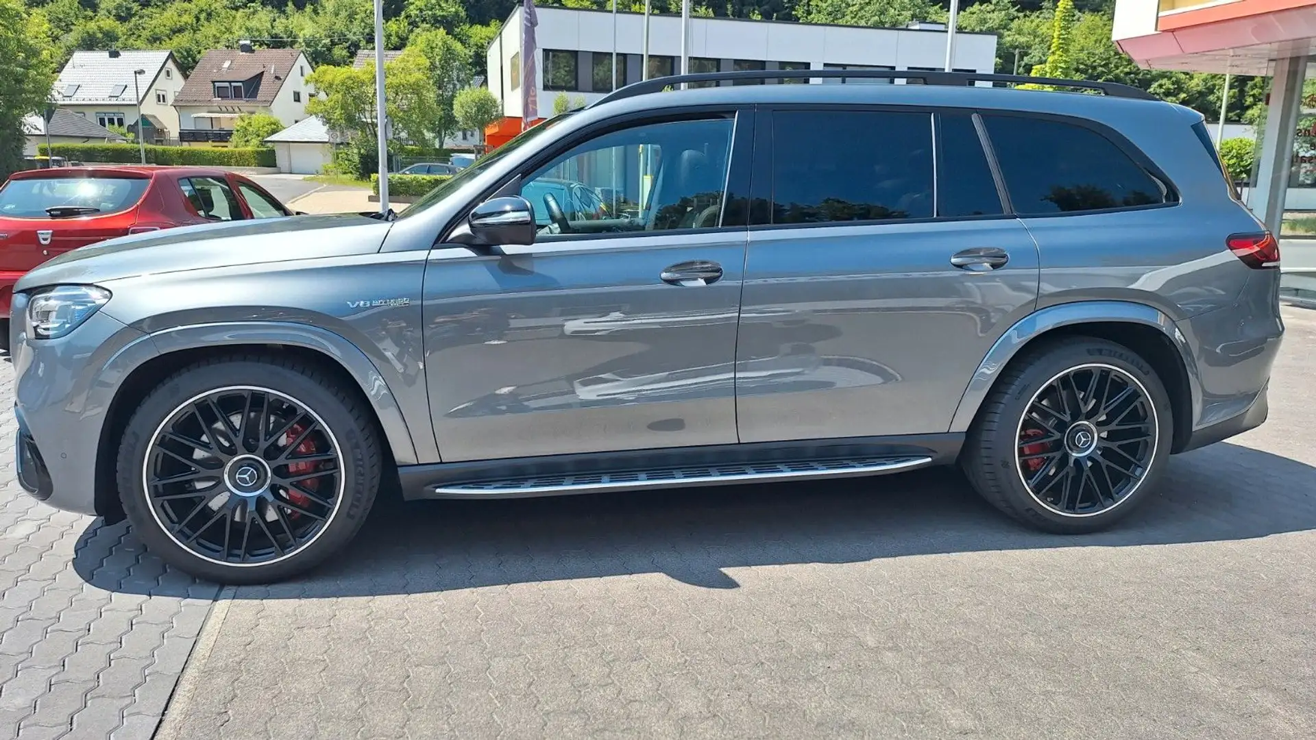 Mercedes-Benz GLS 63 AMG AMG 4Matic+,Pano,7-Sitzer,AHK Grey - 2