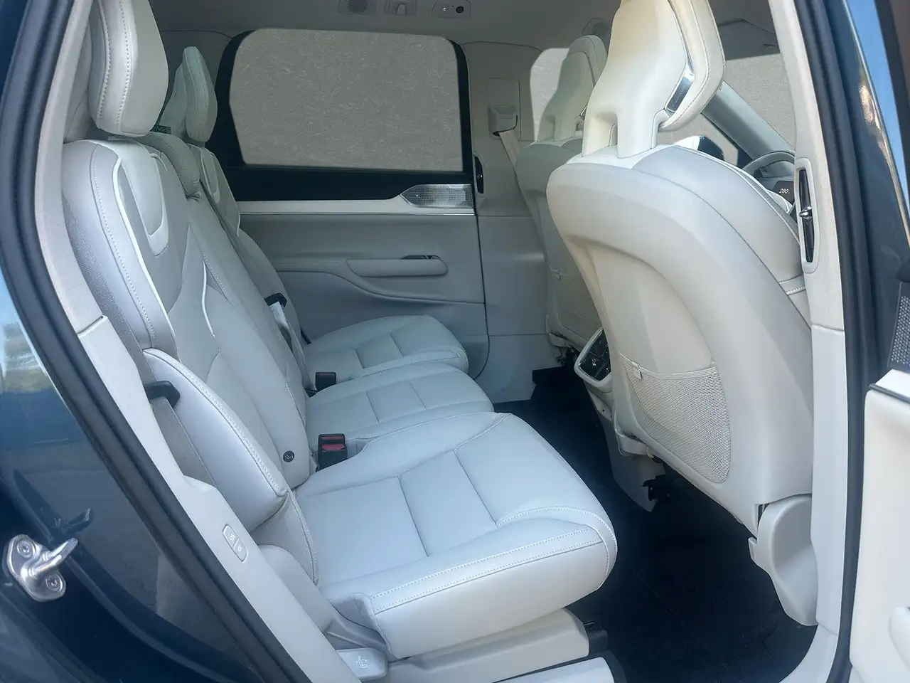 Volvo EX90 2025