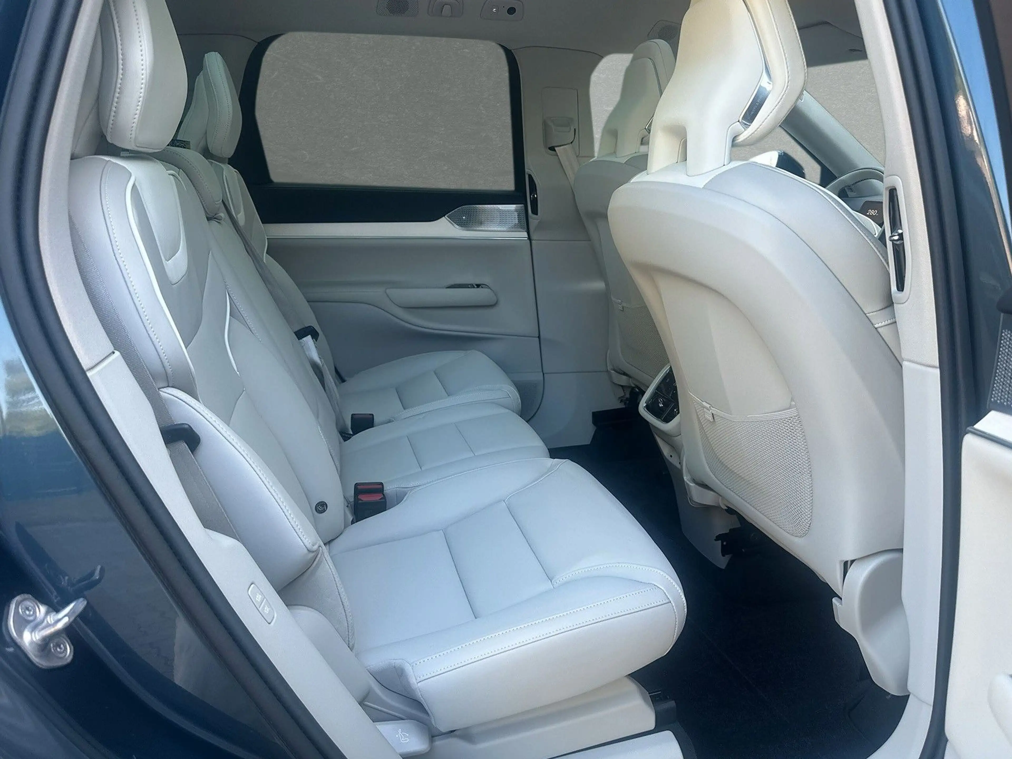 Volvo EX90 Ultra Twin Motor Performance AWD 7-Sitzer — photo 5