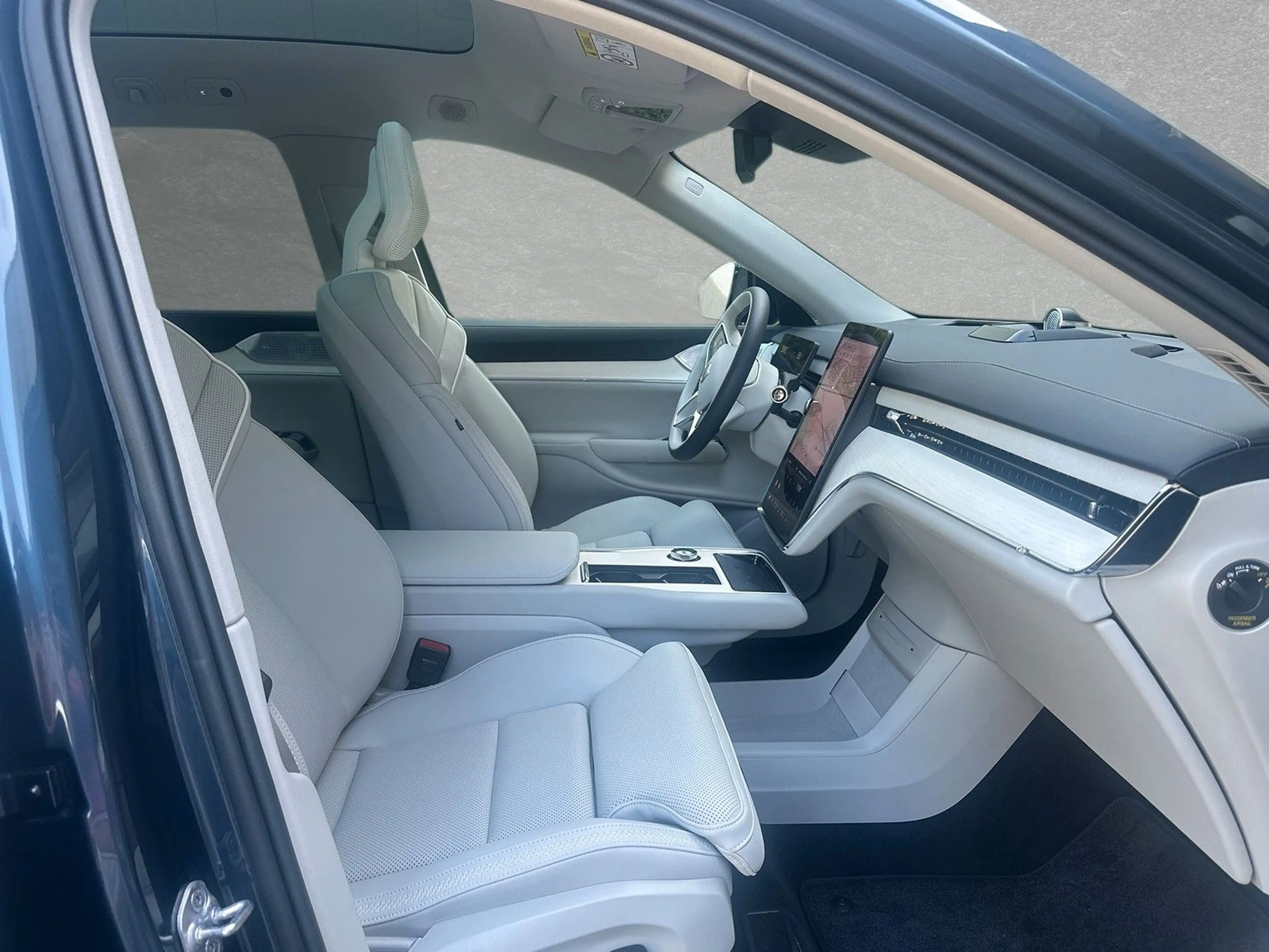 Volvo EX90 Ultra Twin Motor Performance AWD 7-Sitzer — photo 4