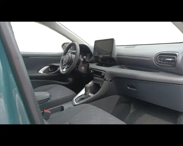 Mazda Mazda2 view 4
