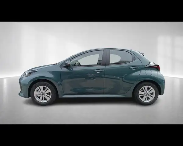 Mazda Mazda2 view 3