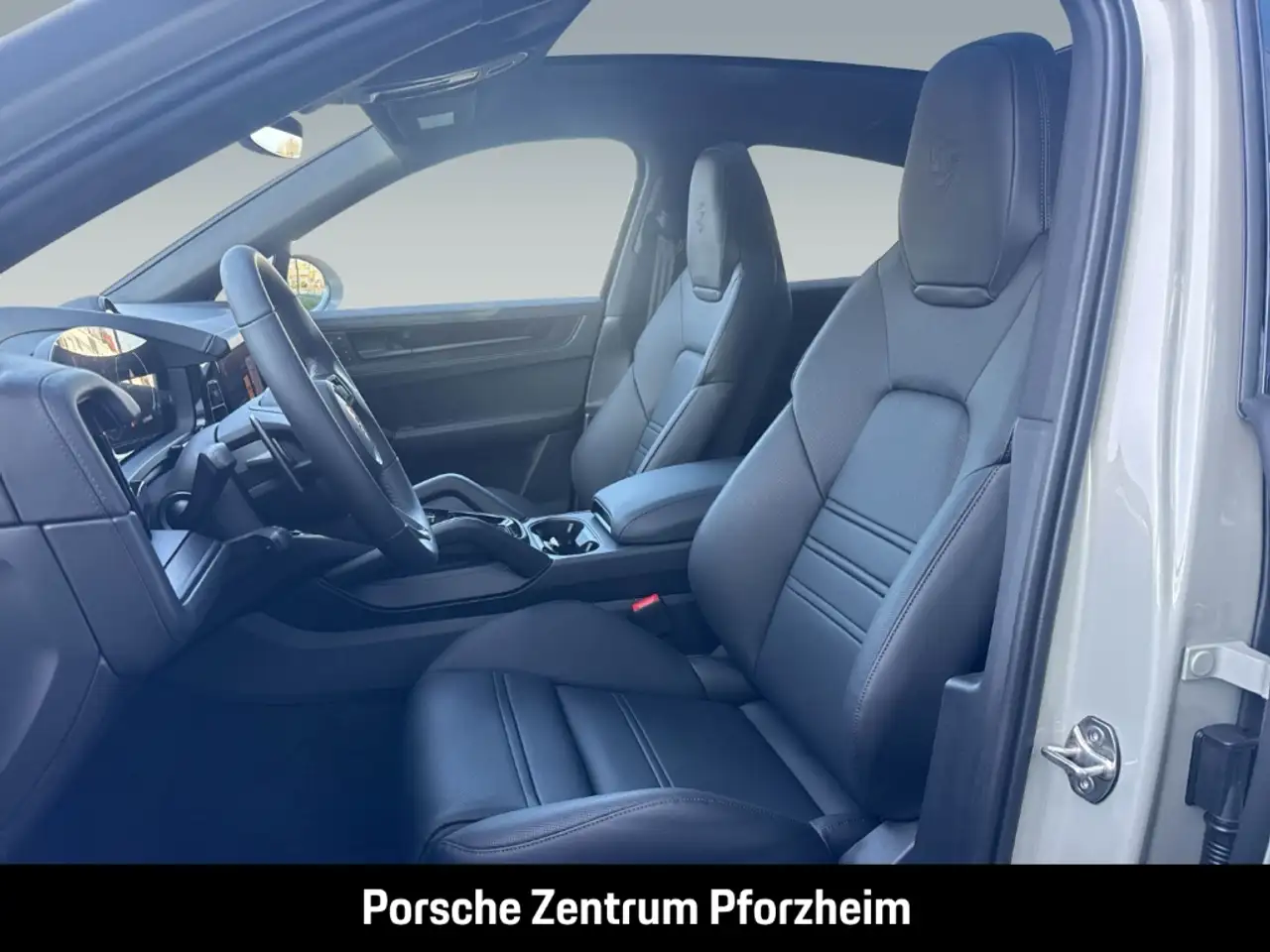 Porsche Cayenne E-Hybrid Coupe Black Edition HA-Lenkung 9