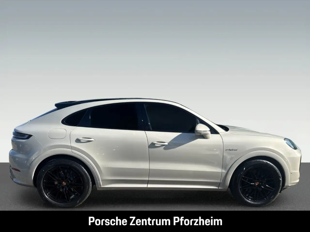 Porsche Cayenne E-Hybrid Coupe Black Edition HA-Lenkung 13
