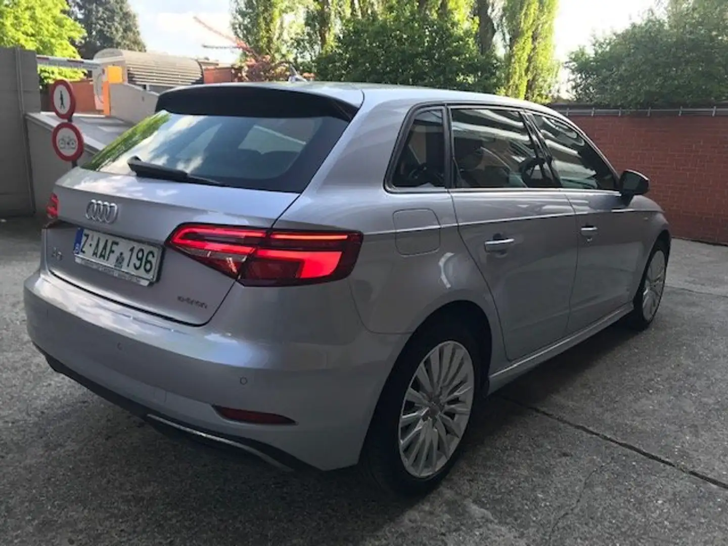 Audi A3 Sportback 1.4 TFSI e-tron - Aut.- S tronic 2018 Argent - 2