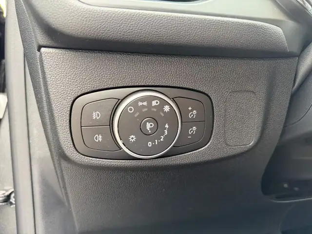 Ford Focus view 19