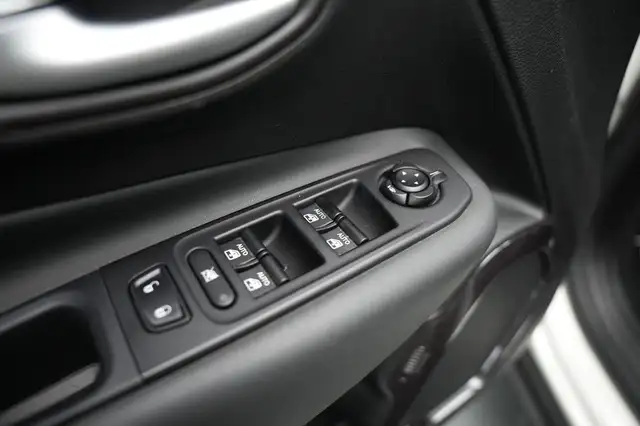 Jeep Renegade view 14