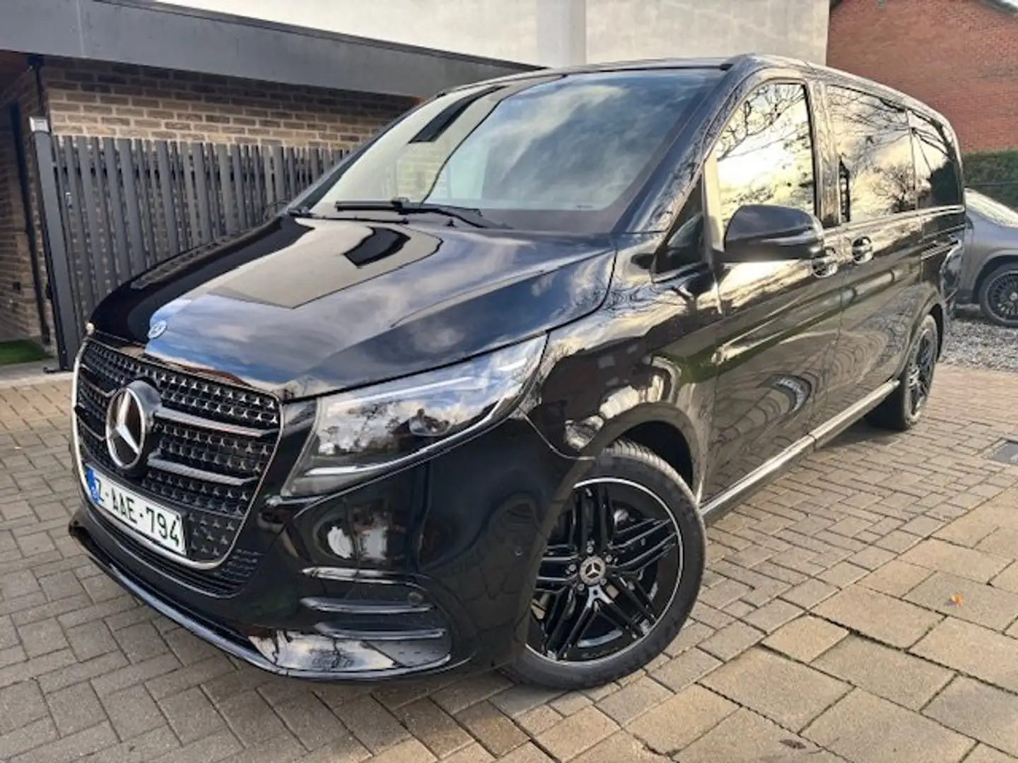 Mercedes-Benz V 300 DUBBELE CABINE | AMG | 67.000 NETTO | NIEUW | Noir - 1