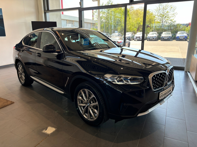 BMW X4 xDrive30d AT Innovationsp. Sport Aut. EDC — photo 13