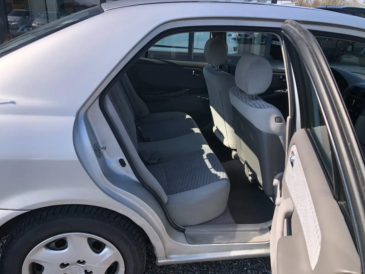 Mazda 626 1.9 Comfort*AHK*Klima*Einparkhilfe*3.Hand*, foto 8