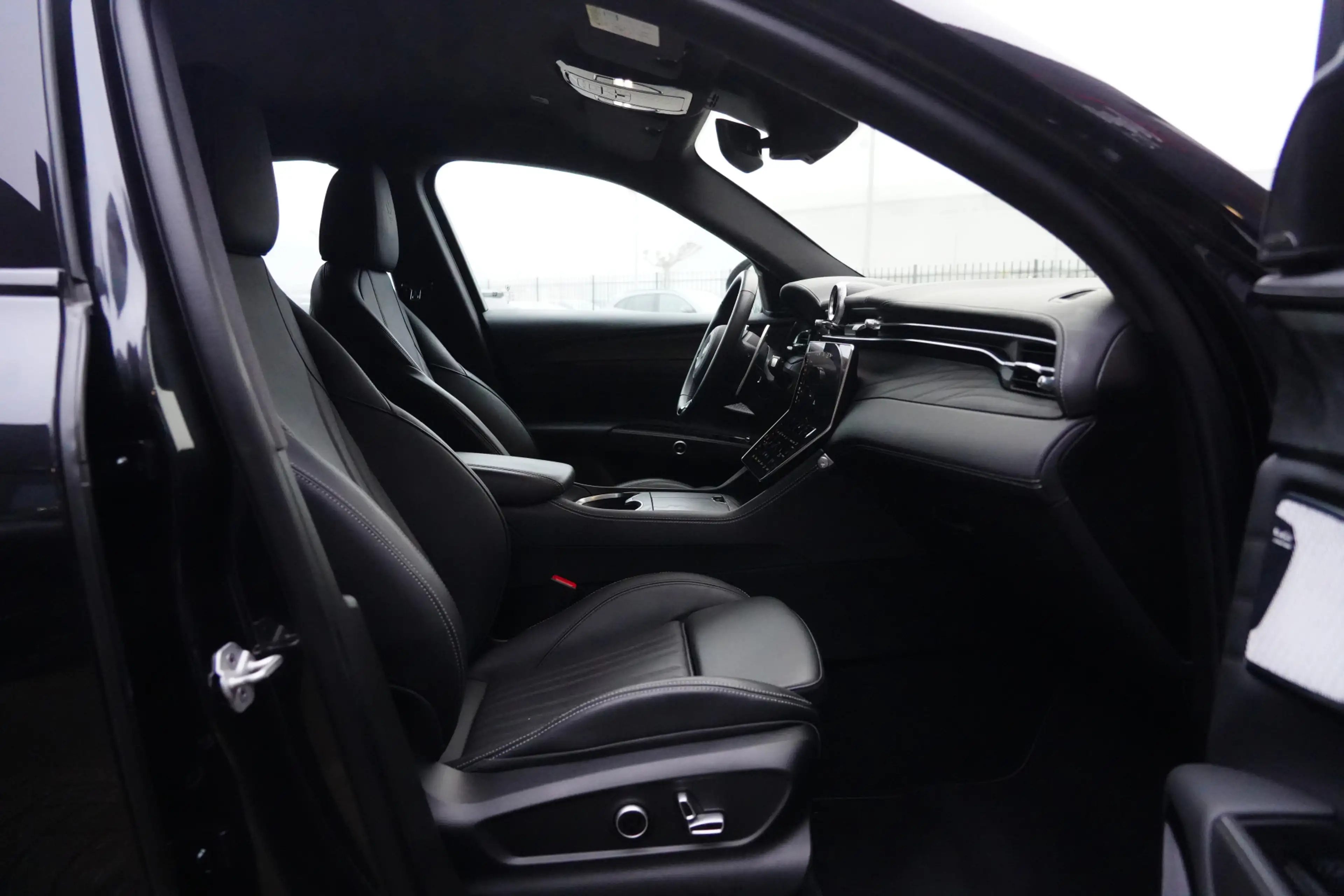 Maserati Grecale 2.0 MHEV Modena 330pk Stoelverwarming/HUD/SonusFab — photo 9