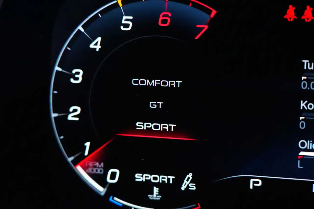 Maserati Grecale 2023 — фото 13