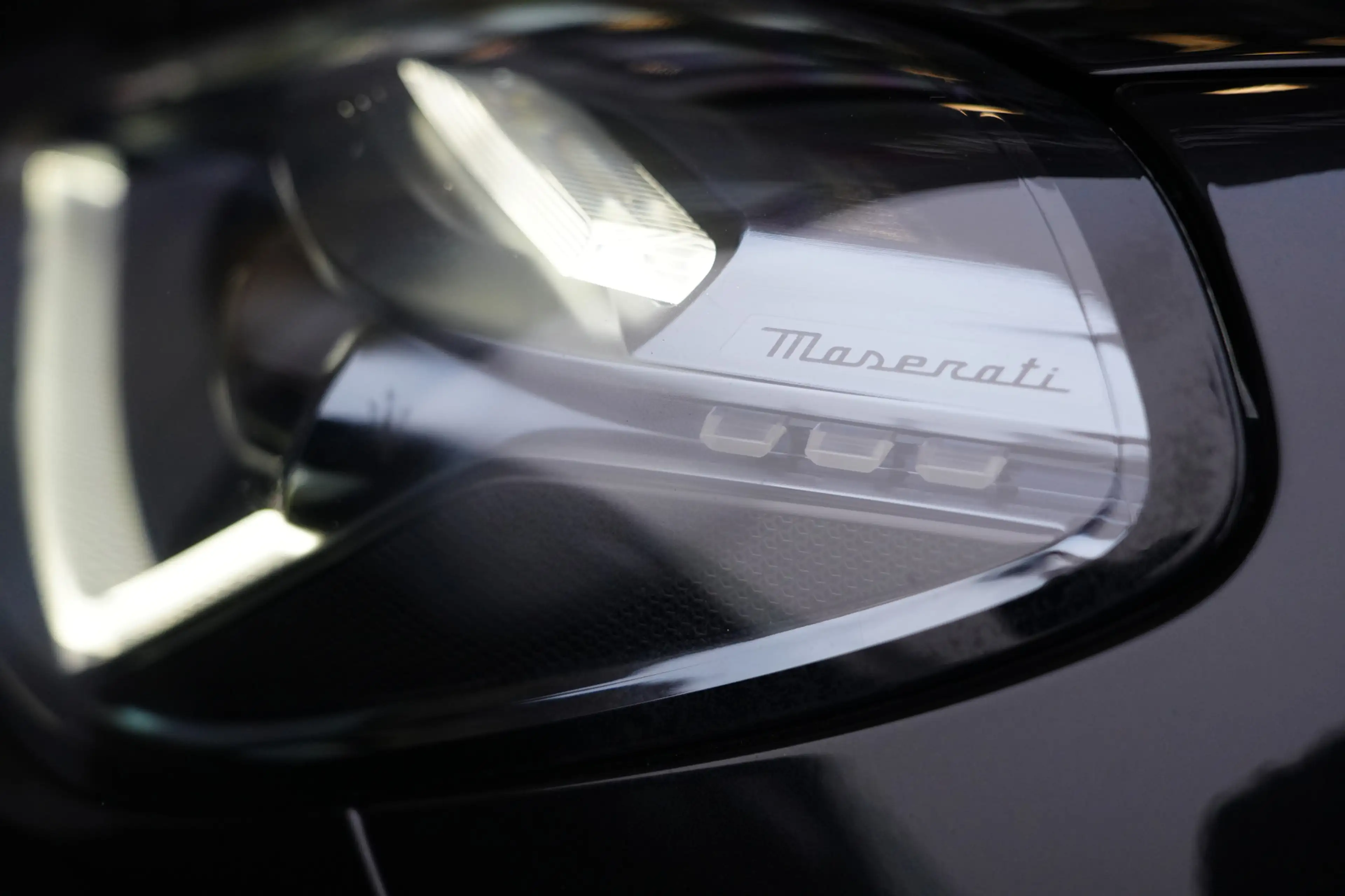 Maserati Grecale 2.0 MHEV Modena 330pk Stoelverwarming/HUD/SonusFab — photo 41