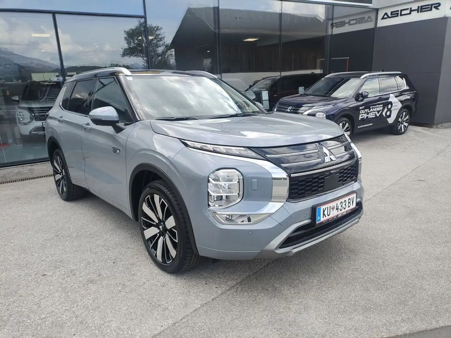 Mitsubishi Outlander Outlander 2,4 PHEV S-AWC Diamond 4WD 2-tone AT25 Gris - 2