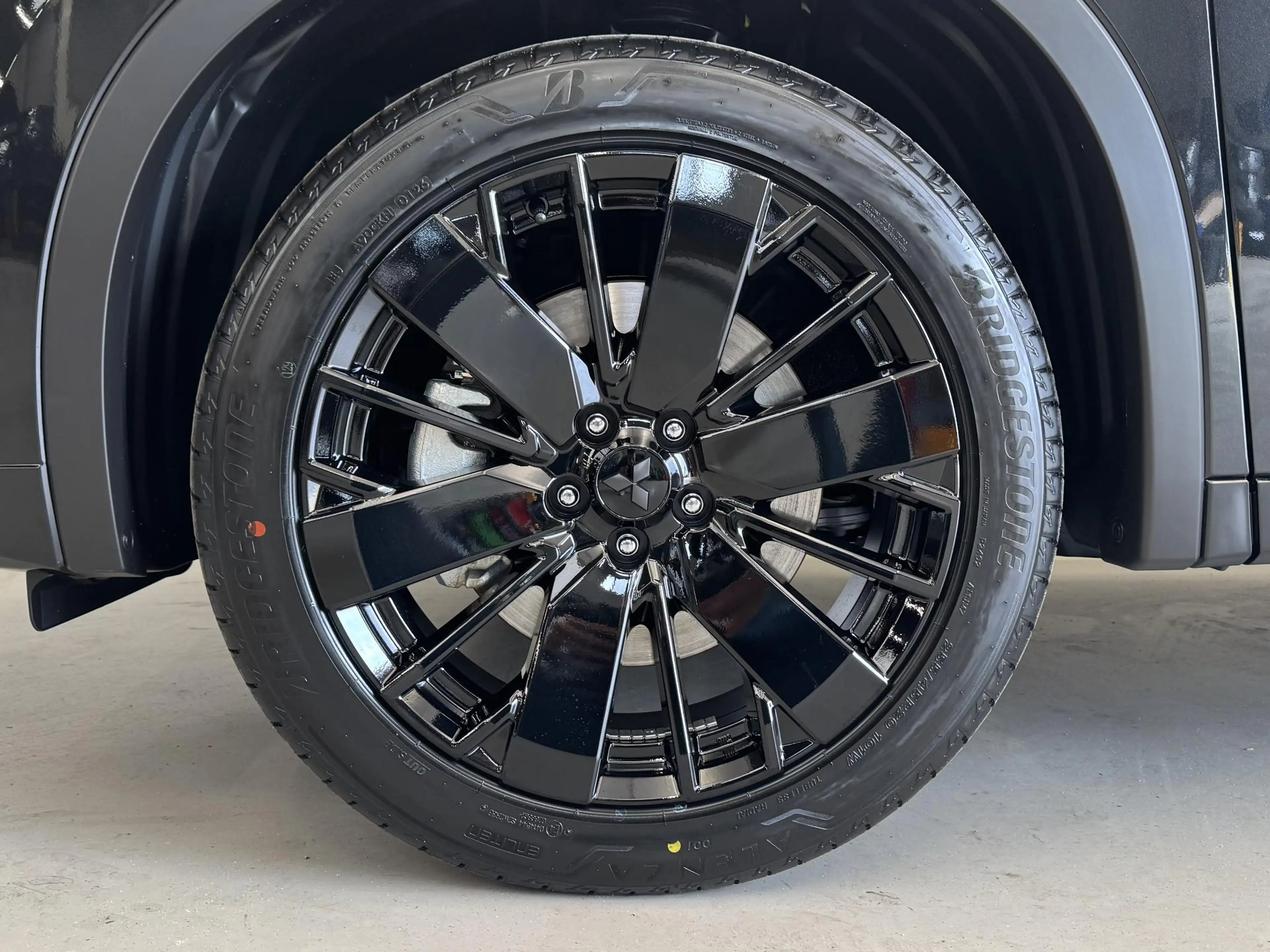 Mitsubishi Outlander 2.4 PHEV Black Edition | Actieprijs | NIEUW Uit vo — photo 9
