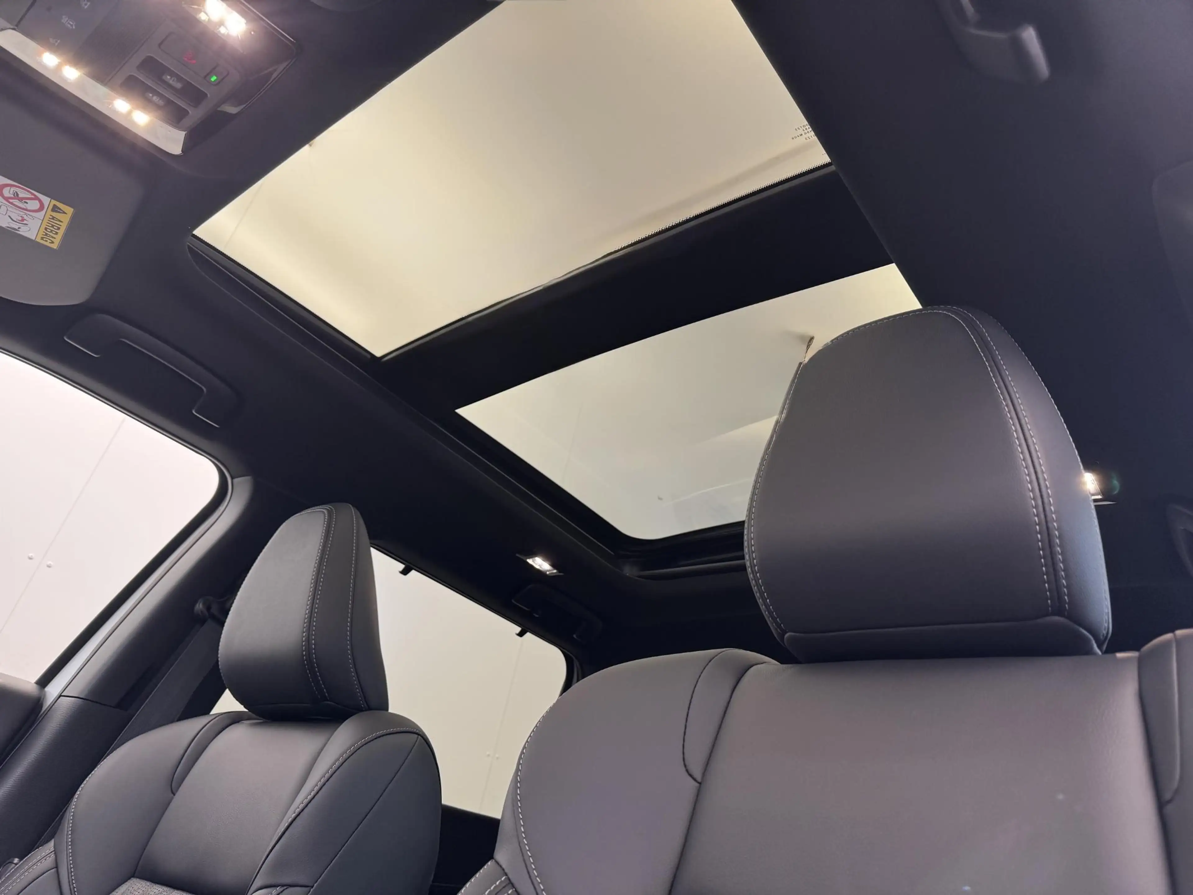 Mitsubishi Outlander 2.4 PHEV Black Edition | Actieprijs | NIEUW Uit vo — photo 12