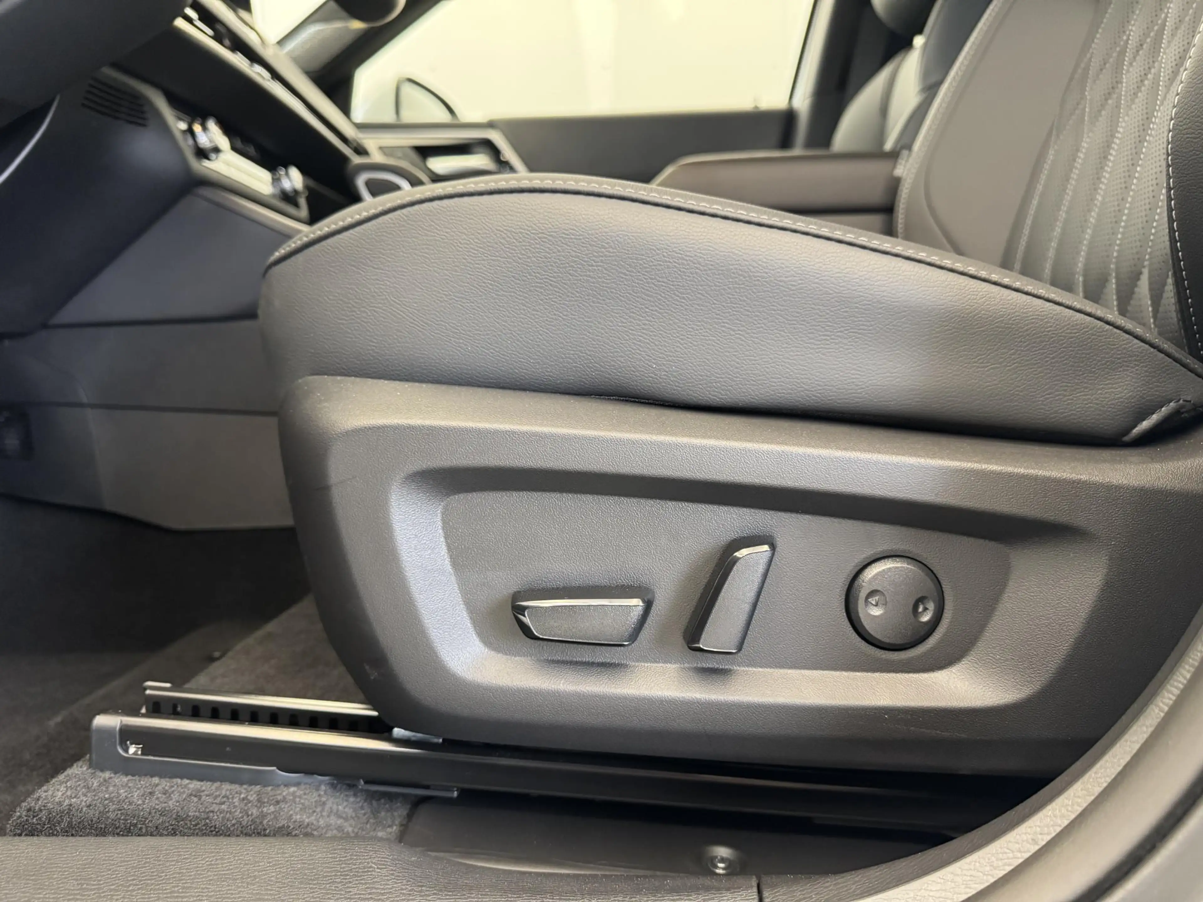 Mitsubishi Outlander 2.4 PHEV Black Edition | Actieprijs | NIEUW Uit vo — photo 13