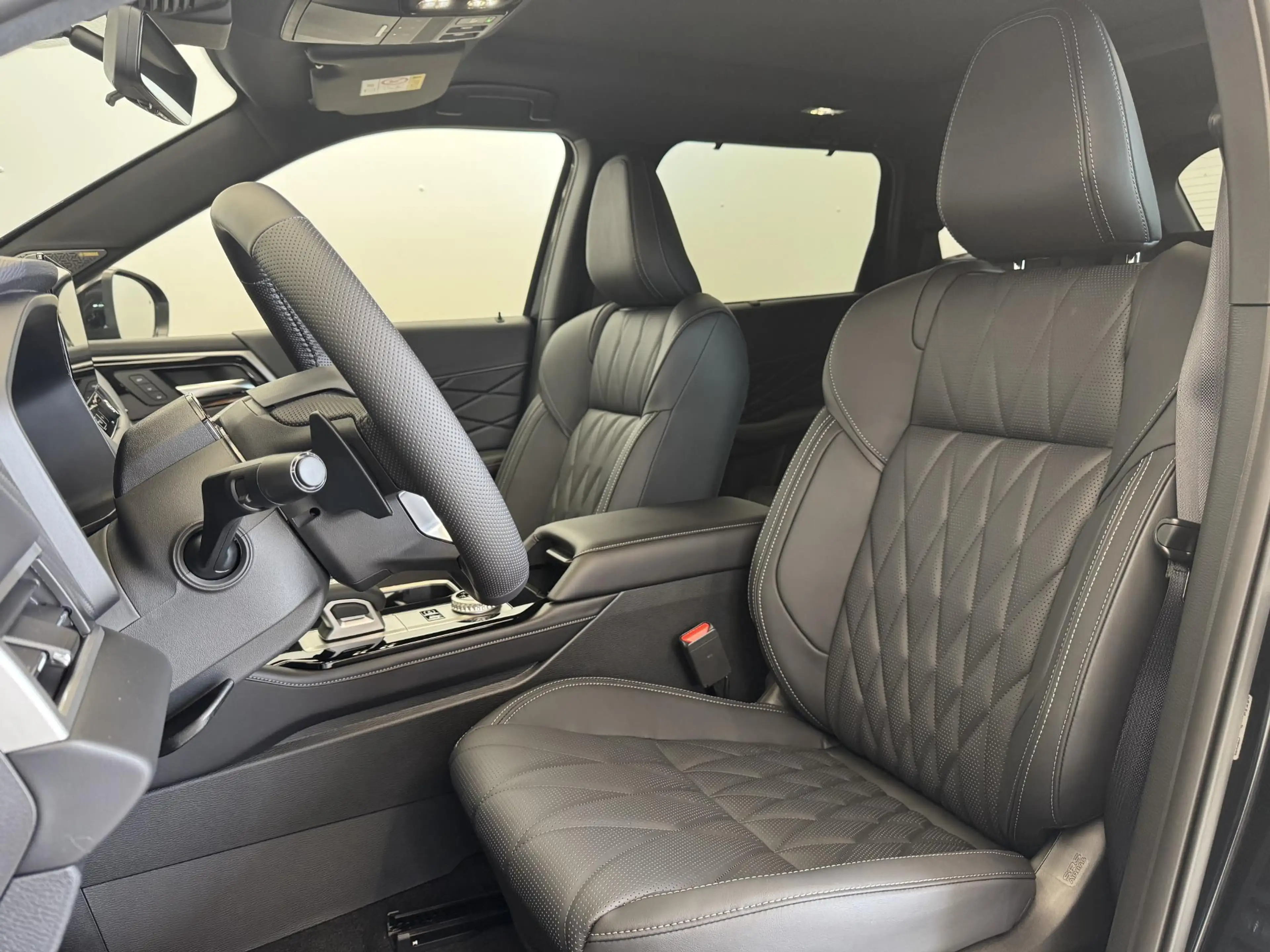 Mitsubishi Outlander 2.4 PHEV Black Edition | Actieprijs | NIEUW Uit vo — photo 11
