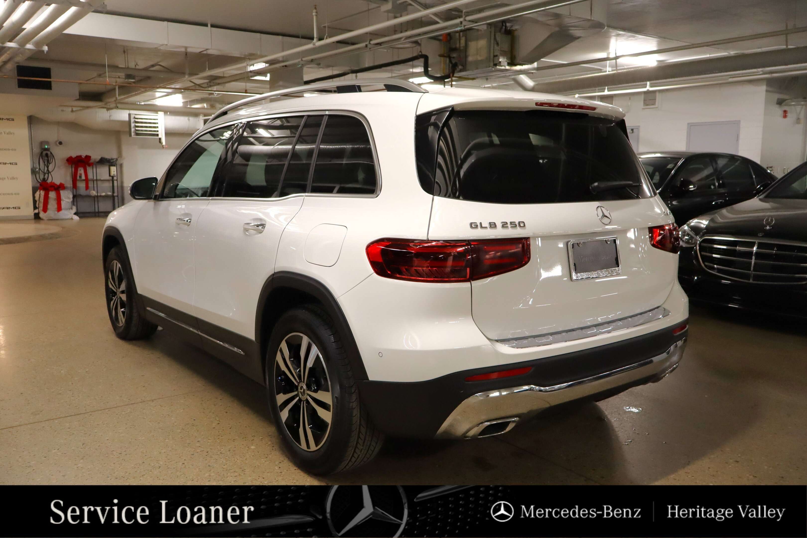 2026 Mercedes-Benz GLB Parking PKG | GLB250 4MATIC — photo 1