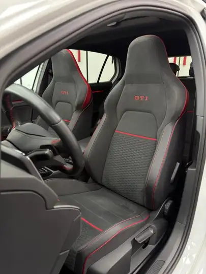 Volkswagen Golf 2024, foto 18