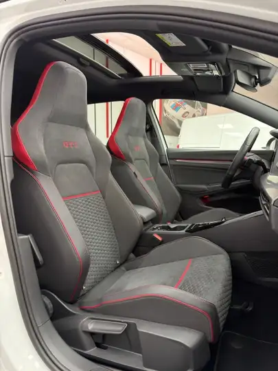 Volkswagen Golf 2024, foto 17