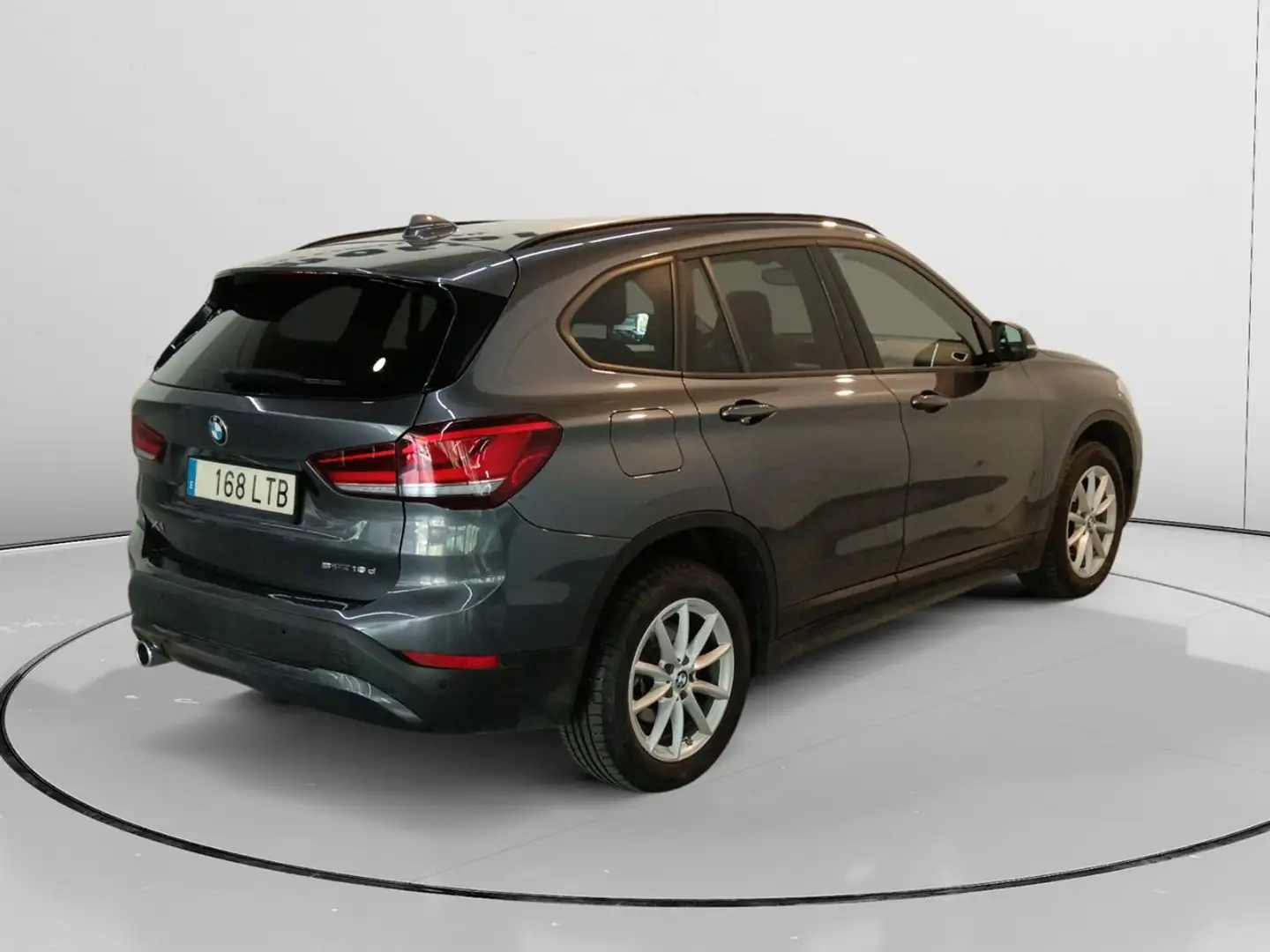 BMW X1 sDrive 16dA Business Gris - 2