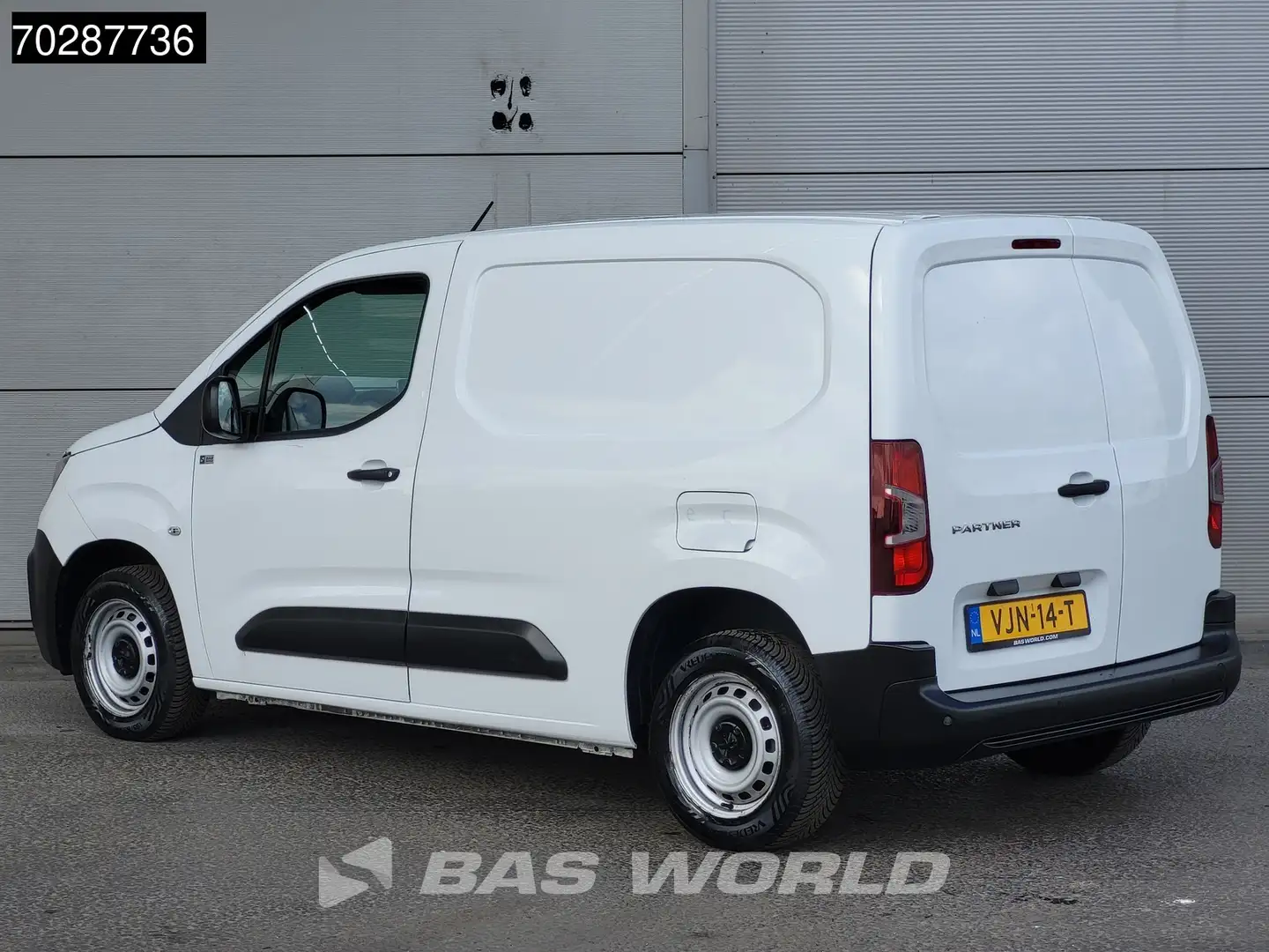 Peugeot Partner 102PK L1H1 Navi Airco Cruise Parkeersensoren Euro6 Wit - 2