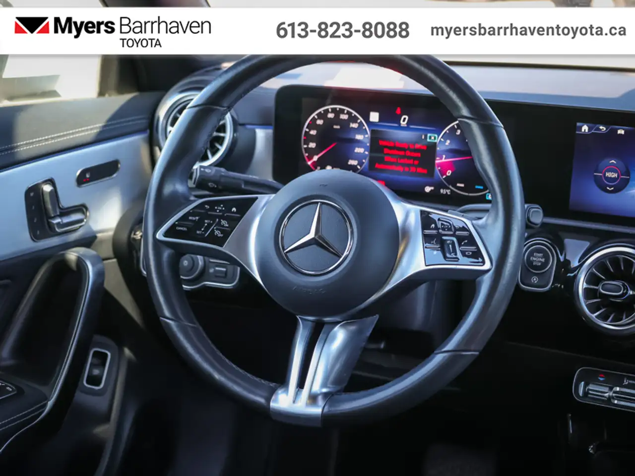 Mercedes-Benz CLA снимка Mercedes-Benz CLA