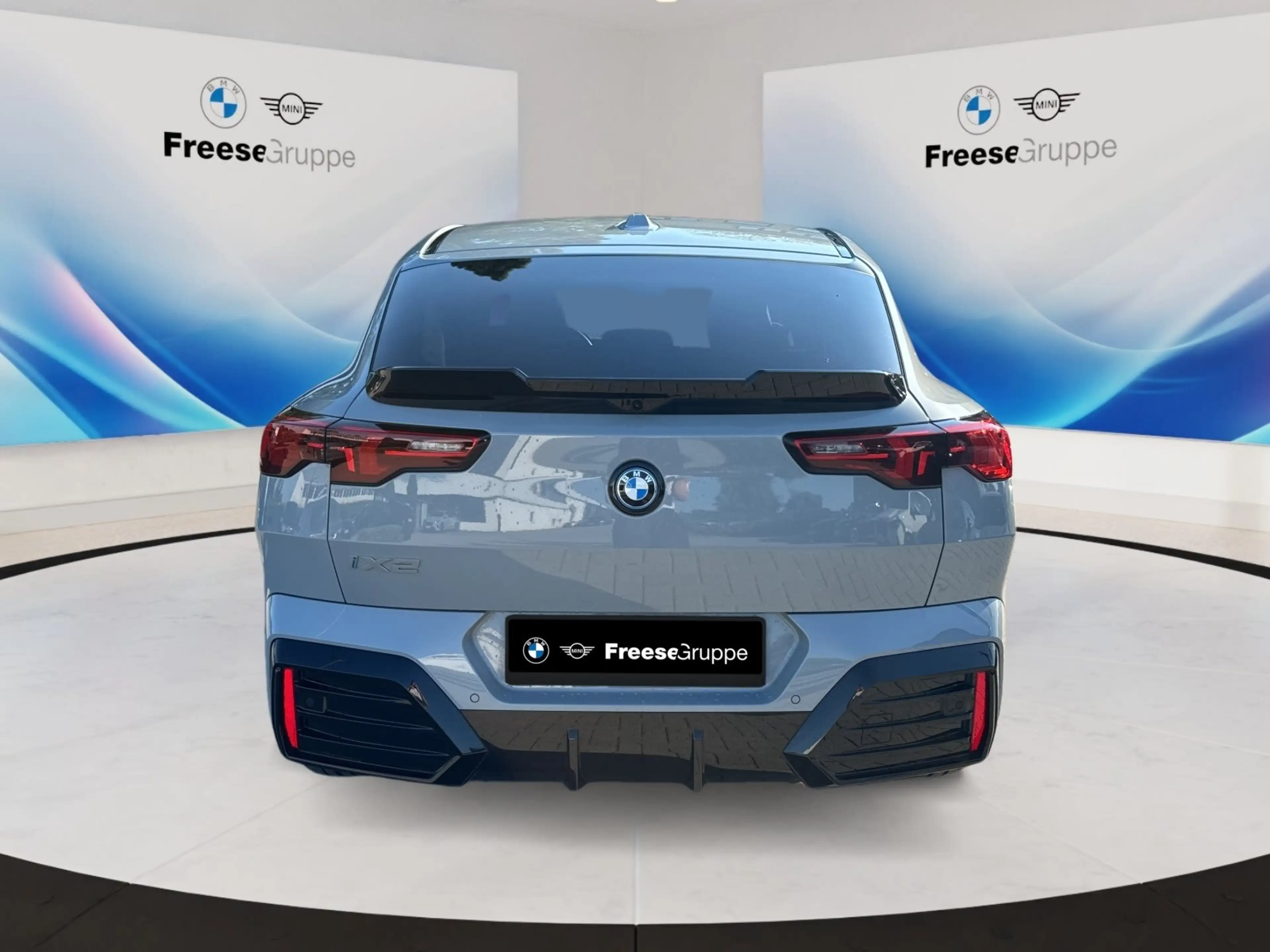 BMW iX2 xDrive30 AHK 360° STANDHZ HEAD-UP PANO RFK — photo 5