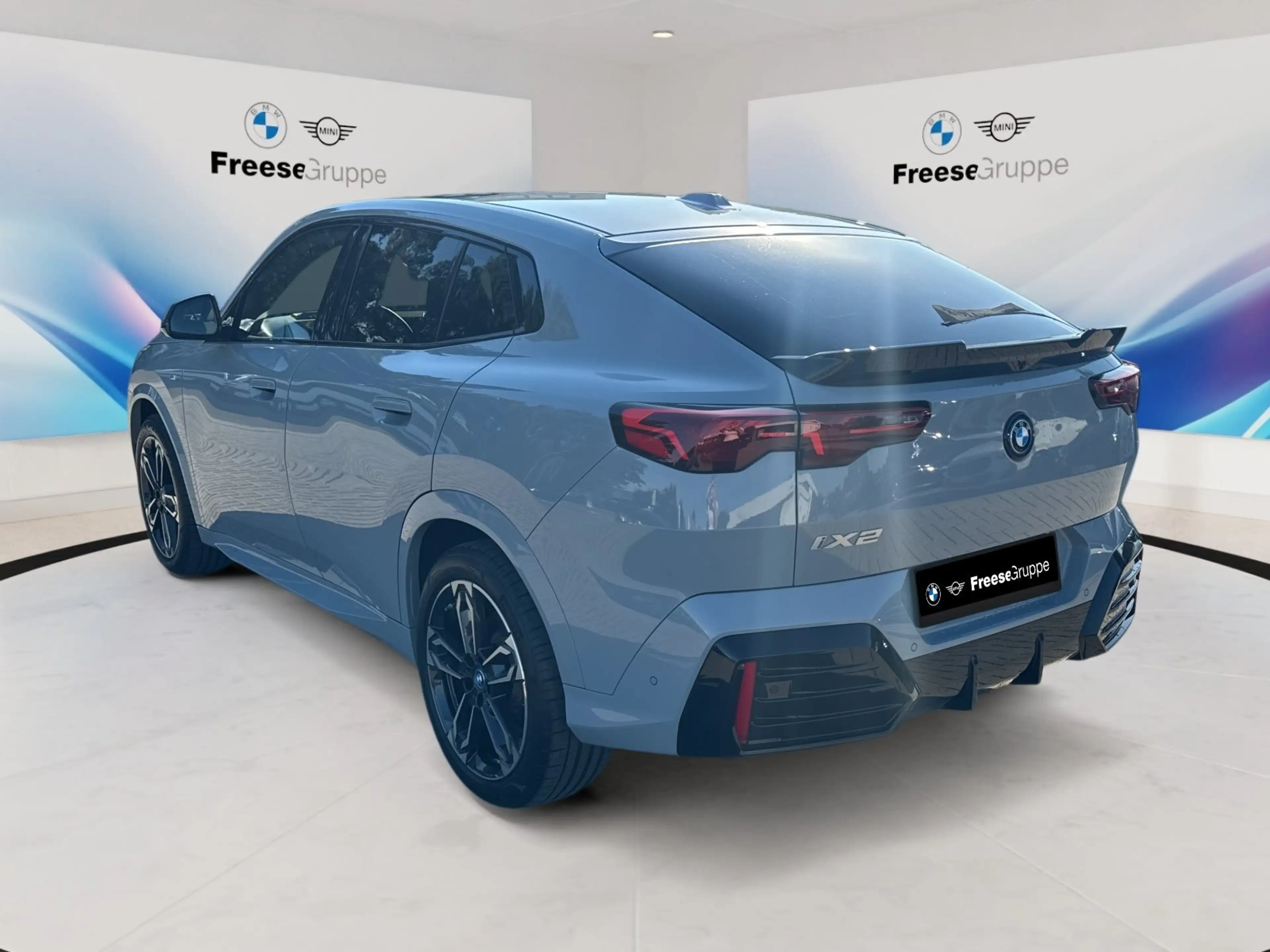 BMW iX2 xDrive30 AHK 360° STANDHZ HEAD-UP PANO RFK — photo 4