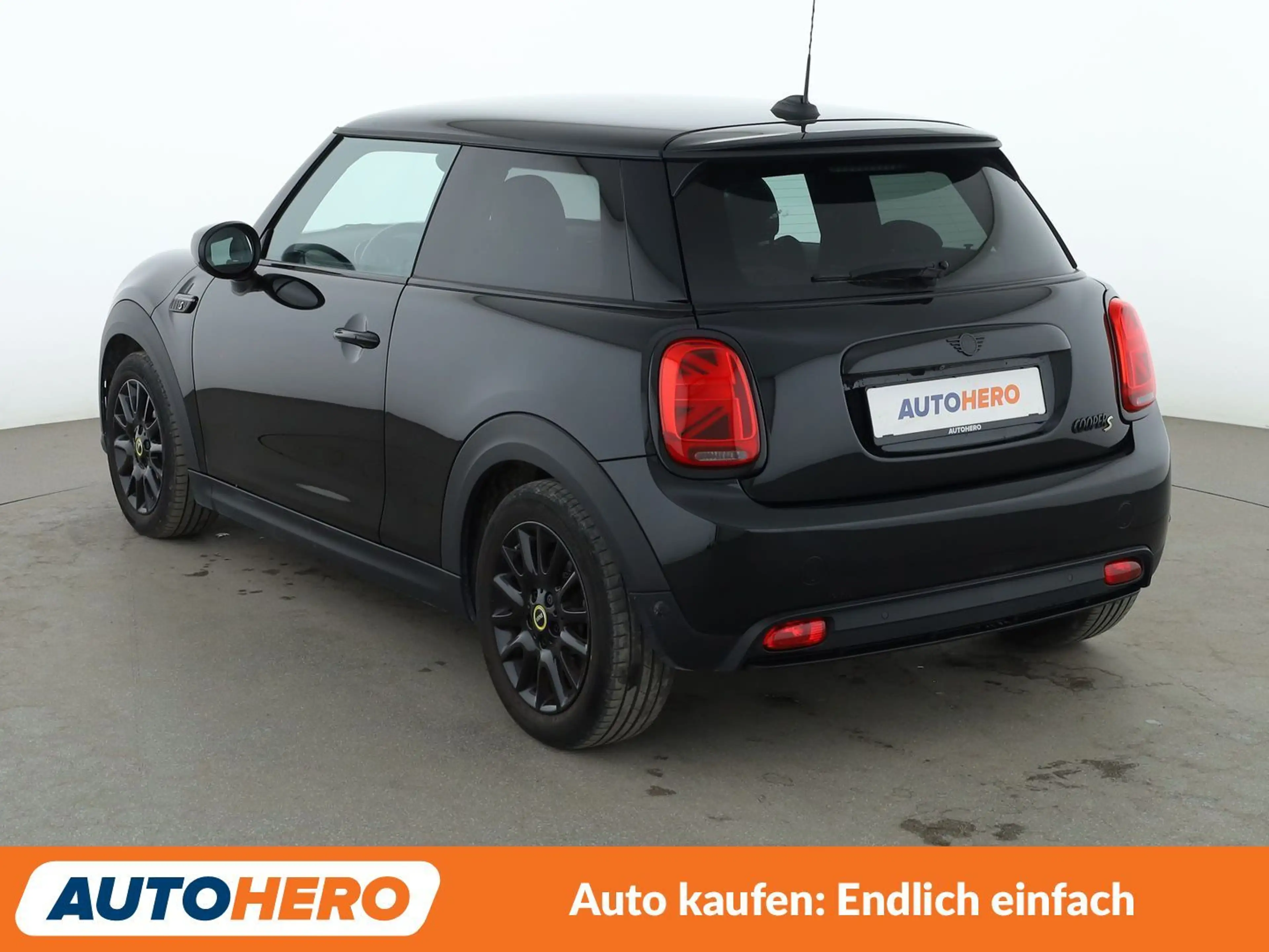 MINI Cooper SE Cooper SE Classic Trim Aut.*NAVI*LED*TEMPO*CAM*PDC — photo 4