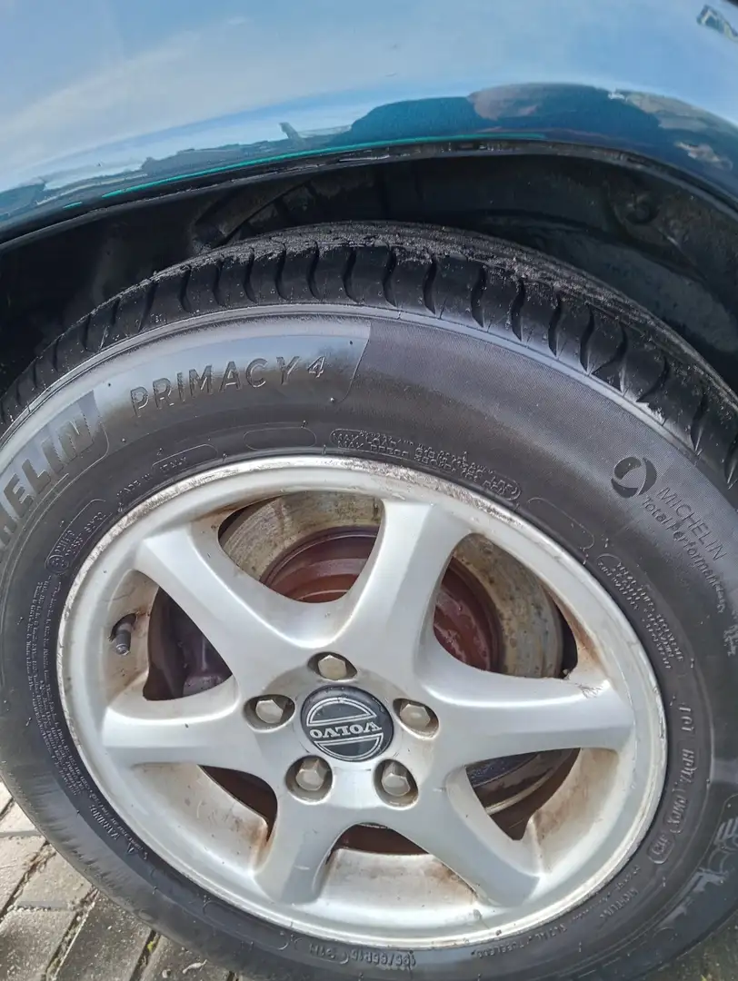 Volvo V70 2.5 Europa Groen - 1