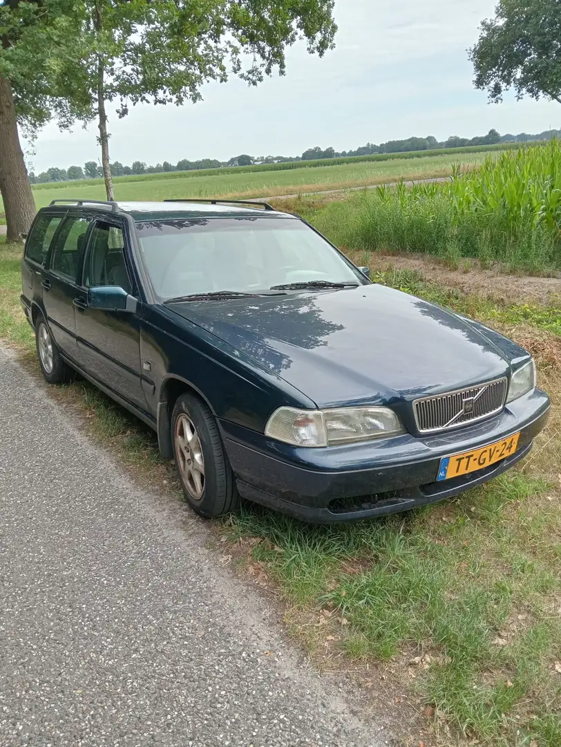 Volvo V70 2.5 Europa Groen - 1