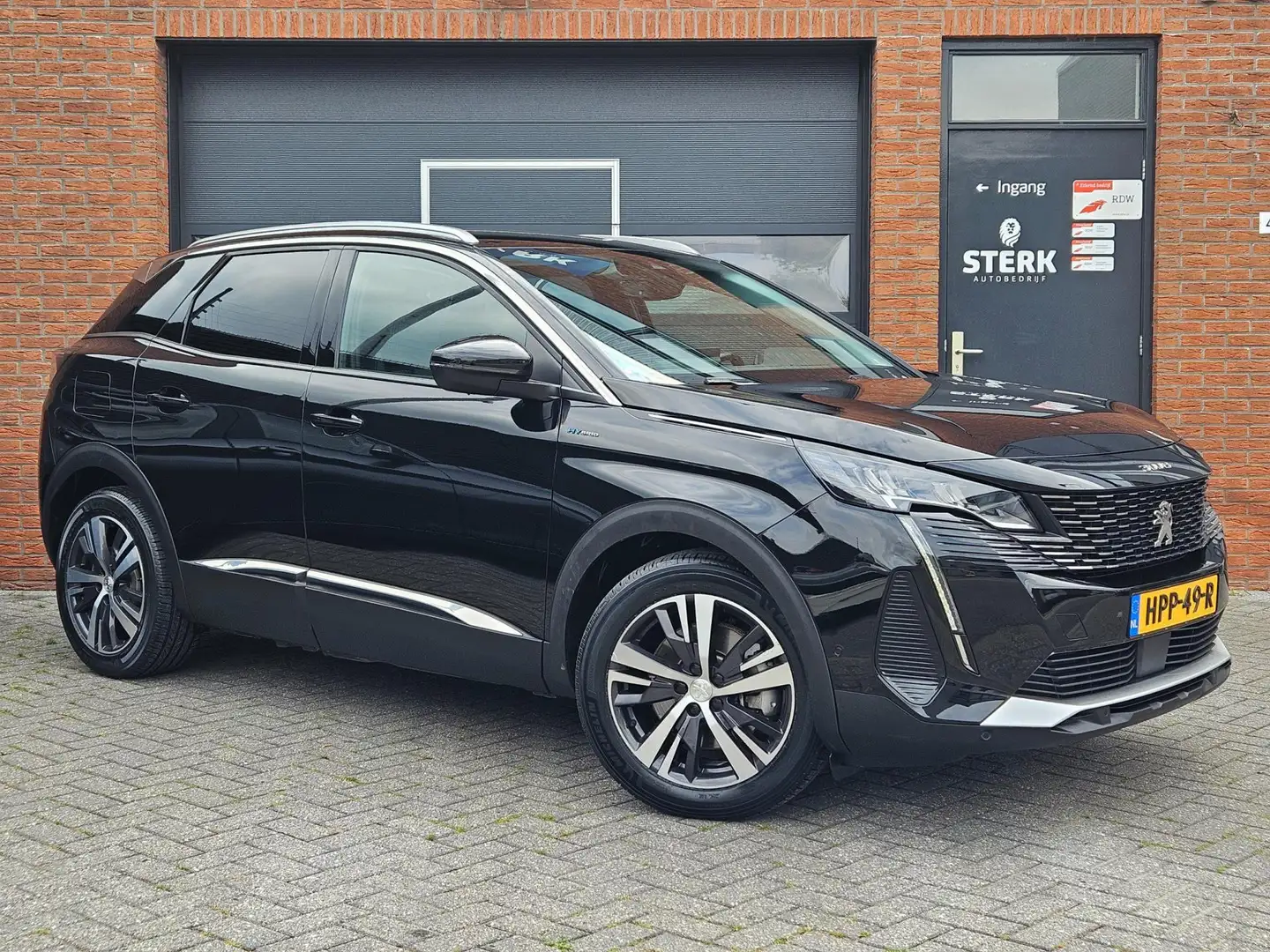 Peugeot 3008 1.6 HYbrid 225 Allure Pack Business ACC 18" Camera Zwart - 1